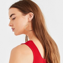 Салоны красоты, где лечат волосы