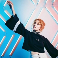 Бездна смыслов: певица Монеточка и все проставленные к ней хештеги