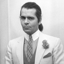 «Работа — это единственное, по отношению к чему он употреблял слово \"любовь\"». Чем нам запомнится Карл Лагерфельд