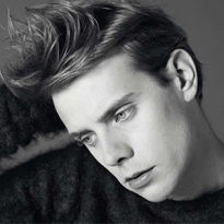 Джонатан Андерсон рассказывает о коллаборации с Uniqlo