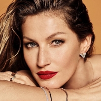 Жизель Бундхен отмечает 40-летие. Чему себя посвящает супермодель после карьеры на подиуме?