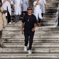 Pink PP и выход с командой: чем запомнилась эпоха Пьерпаоло Пиччоли в Valentino