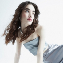 «Съемки, где мне не закалывали одежду, можно пересчитать по пальцам»: Тамуна Хасия — о модельных контрактах, работе в Азии и случайностях