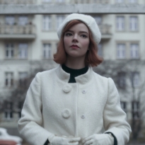 Костюмы в сериале «Ход королевы». Как красиво побеждать в шахматных турнирах