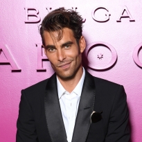 «Я застал последние годы культа супермоделей». Модель Джон Кортахарена — о переменах в индустрии, гармонии тела и духа и детском счастье от тарелки пасты