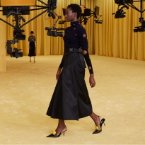 «Новое — это кошмар для дизайнера». Что обсуждали Миучча Прада и Раф Симонс после первого шоу