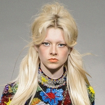 Прически, осень-зима 2018: тенденции с Недели моды в Лондоне