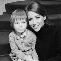 Новогодняя елка в бутике Cartier