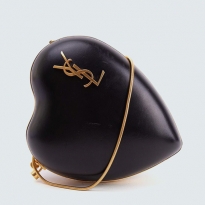 10 красивых сумок в подарок, которые можно купить на ресейле