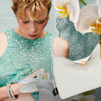 Жакет Rochas, балетки Zmeika и еще 8 фэшн-подарков к Международному женскому дню