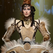 Неделя высокой моды в Париже: Jean Paul Gaultier, осень 2015