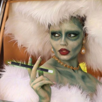 Макияж для Хеллоуина-2021: подсмотрено у крутых визажистов