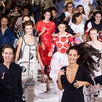 Парижская неделя моды: Stella McCartney, весна-лето 2017