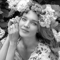 Наталья Водянова, Ульяна Сергеенко и другие гости заключительной Zoom-вечеринки фонда «Обнаженные сердца»