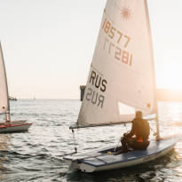 Куда отправиться на майские: парусный лагерь в Сочи, гонки в Геленджике и поход по Подмосковью
