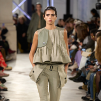 Sacai, коллекция весна-лето 2023