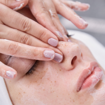 Новости красоты: миопластика, капельницы антистресс, «звериная» гимнастика