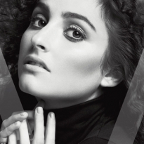 4 обложки V Magazine с девушками-музыкантами