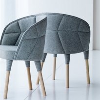 Мебельная выставка в Стокгольме: кресло Emily от Färg & Blanche