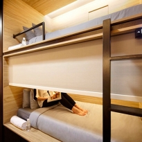 Капсульный бутик-отель The Pod в Сингапуре