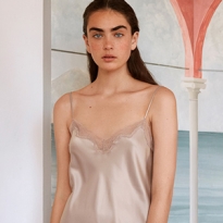 Что нужно знать о бакухиоле — натуральной альтернативе ретинолу