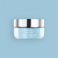 «Умный» крем, тени-карандаш, ретинол в масле и другие новинки недели