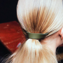 Почему осенью и зимой волосы плохо растут и выпадают