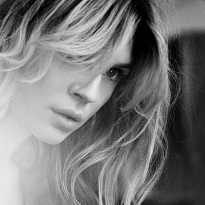 Клеманс Поэзи представит новый аромат Chloé