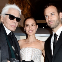 Выставка Miss Dior в Париже