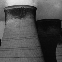 Заброшенные заводы в новой фотовыставке Дэвида Линча