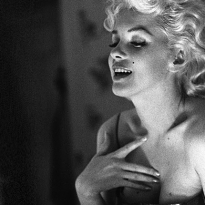 Мэрилин Монро выбрали новым лицом аромата Chanel No.5
