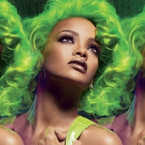 Рианна представит вторую совместную коллекцию с M.A.C