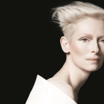 Тильда Суинтон представила новую коллекцию Nars