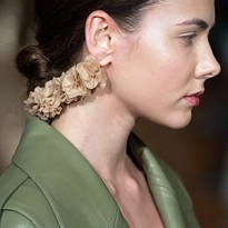 Обзор Buro 24/7: Ruban, весна-лето 2017