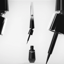 Гнуть свою линию: Lancôme выпустил лайнер-циркуль