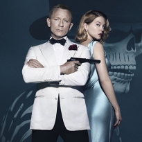 Джеймс Бонд и компания: Леа Сейду на постере фильма \"007: Спектр\"