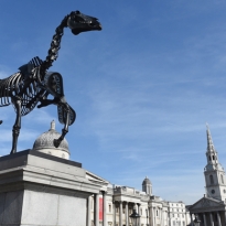 В центре Лондона установили \"Дареного коня\"