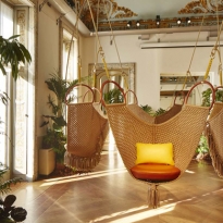 Зимний сад в стиле Louis Vuitton: аксессуары для цветов