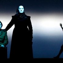 \"Жизнь и смерть\": перформанс Марины Абрамович в Нью-Йорке