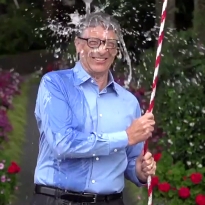 Билл Гейтс ответил на \"ледяной\" вызов Марка Цукерберга