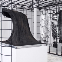 \"Мраморные\" серфборды в нью-йоркском бутике Alexander Wang