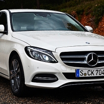 Mercedes-Benz представили новый C 300 BluеTEC HYBRID вместе с Highsnobiety