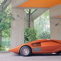 Ретрофутуристические автомобили итальянской студии Bertone