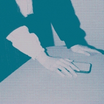 Как снизить тревожность и провести цифровой детокс на майских праздниках? Отвечает эксперт