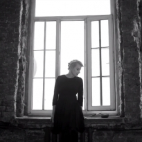 Земфира выпустила новое видео с Ренатой Литвиновой