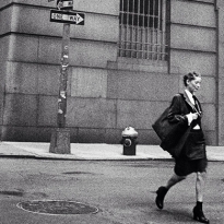 DKNY остался без PR Girl