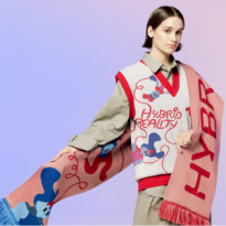 МТС выпустил лимитированную коллекцию мерча Hybrid Reality