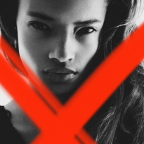 Открытие сезона: модель Малаика Ферт