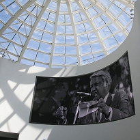 Президент и человек: в Екатеринбурге открылся музей Ельцин-центр