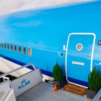 Pop-up-отель на борту самолета в аэропорту Амстердама